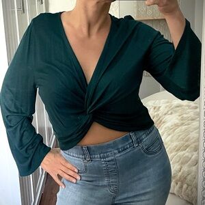 New Banana Republic Long Sleeve Crop Top in Dark Green